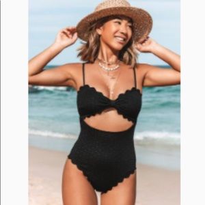 Cupshe Black Knotted Scalloped One Piece Swimsuit
